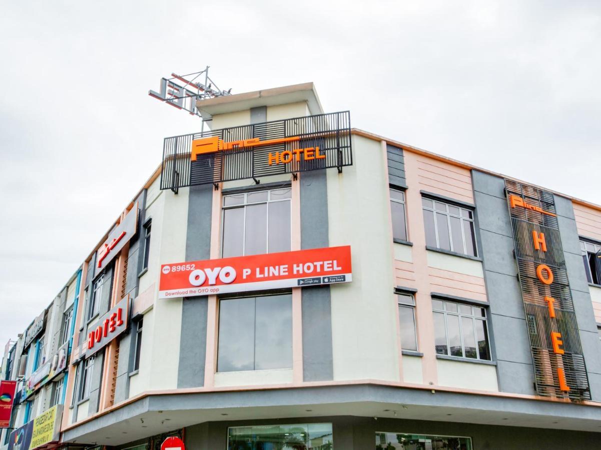 Oyo 89652 P Line Hotel Джохор-Бару Экстерьер фото